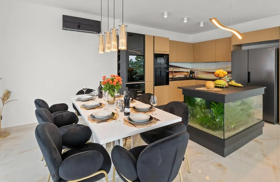 Villa Gabi By Villas Holiday-1